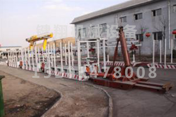 礦用液壓自移無軌設備列車與戧頂裝置配套使用。